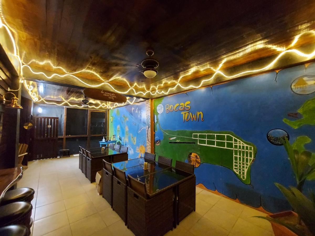 بوكاس تاون Casa Oceana Bed & Breakfast المظهر الخارجي الصورة